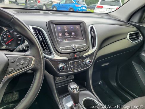Used 2021 Chevrolet Equinox LT FWD image 23