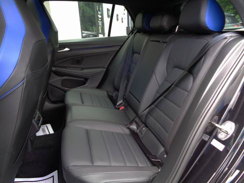 Used 2024 Volkswagen Golf R AWD/4WD image 16