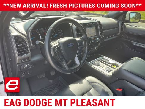 Used 2018 Ford Expedition Max XLT w/ Equipment Group 202A AWD/4WD image 7