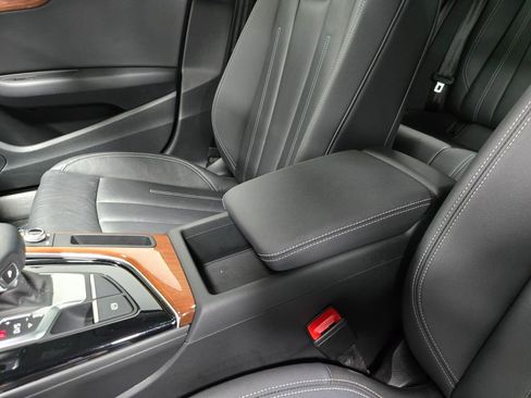 Used 2022 Audi A4 2.0T Premium image 29