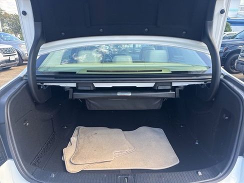 Used 2014 Mercedes-Benz E 350 E 350 w/ Premium 1 Package image 12