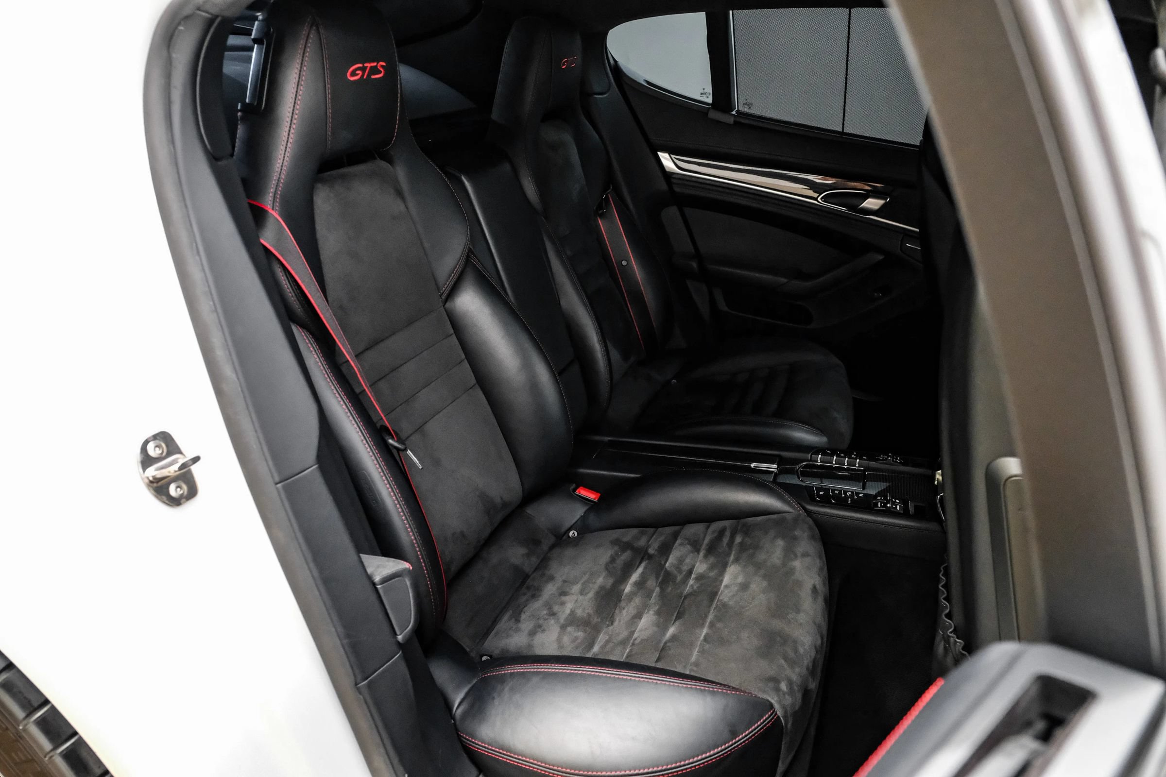 Used 2015 Porsche Panamera GTS w/ Premium Package Plus AWD/4WD image 31