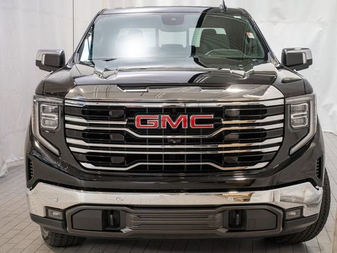 Used 2022 GMC Sierra 1500 SLT w/ SLT Premium Plus Package image 3