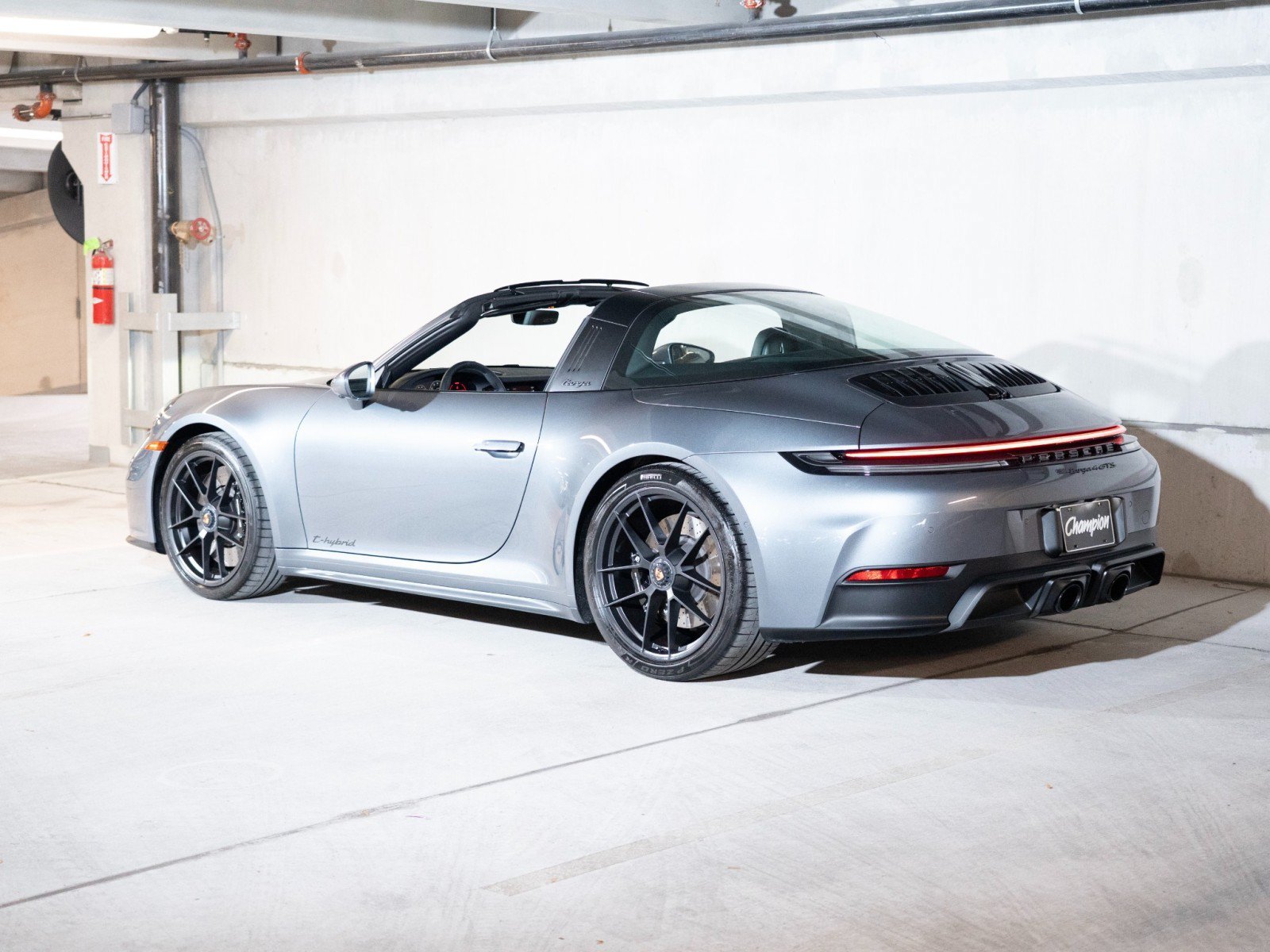 Certified 2026 Porsche 911 Targa 4 GTS AWD/4WD image 3