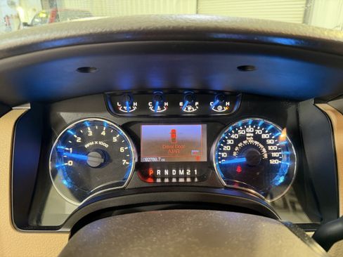 Used 2012 Ford F150 XLT w/ XLT Chrome Pkg image 16