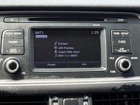 Used 2016 Kia Optima LX FWD image 18