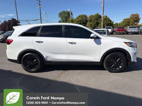 Used 2020 Kia Sorento L FWD image 4
