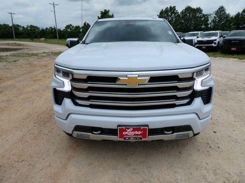 New 2026 Chevrolet Silverado 1500 High Country AWD/4WD image 11
