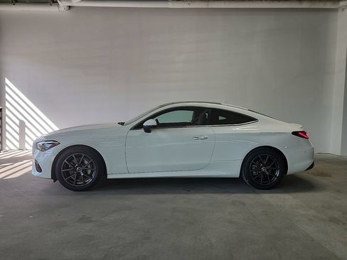 Used 2024 Mercedes-Benz CLE 300 4MATIC Coupe image 3