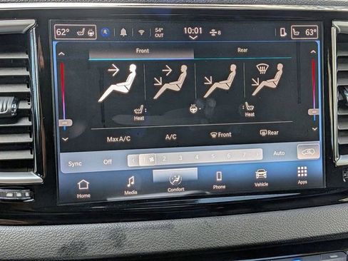 Used 2025 Chrysler Pacifica Select FWD image 31