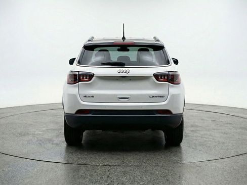 Used 2025 Jeep Compass Limited AWD/4WD image 6