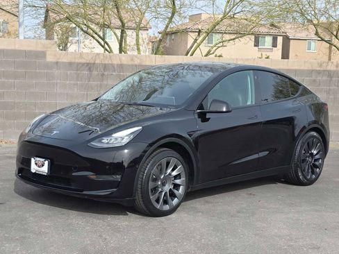 Used 2021 Tesla Model Y Long Range image 5
