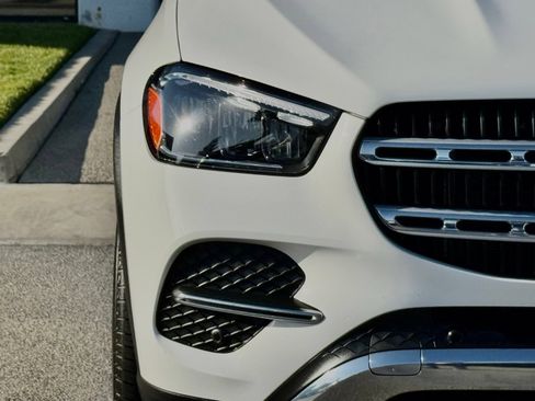 Used 2024 Mercedes-Benz GLE 350 4MATIC image 7