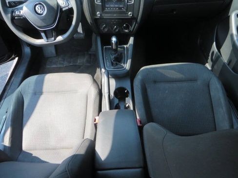 Used 2016 Volkswagen Jetta S FWD image 19
