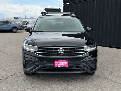 Used 2022 Volkswagen Tiguan SE AWD/4WD image 2