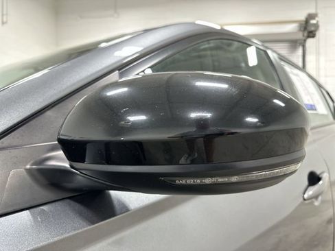 Used 2022 Nissan Altima 2.5 SR w/ Midnight Edition Package image 12