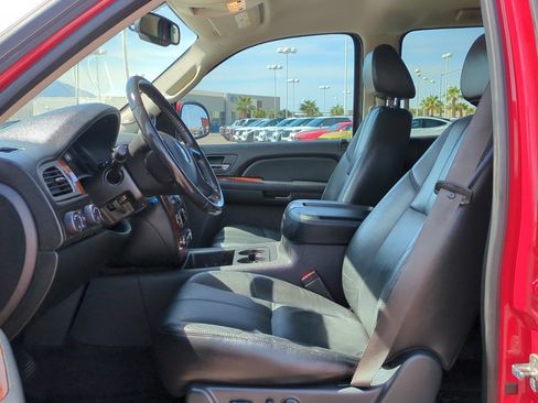 Used 2008 Chevrolet Avalanche LT w/ LT Preferred Equipment Group AWD/4WD image 14