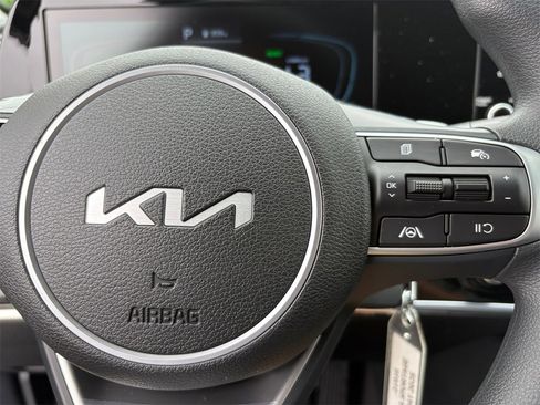 New 2025 Kia Sportage LX image 26