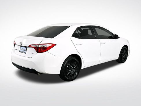 Used 2015 Toyota Corolla LE FWD image 8