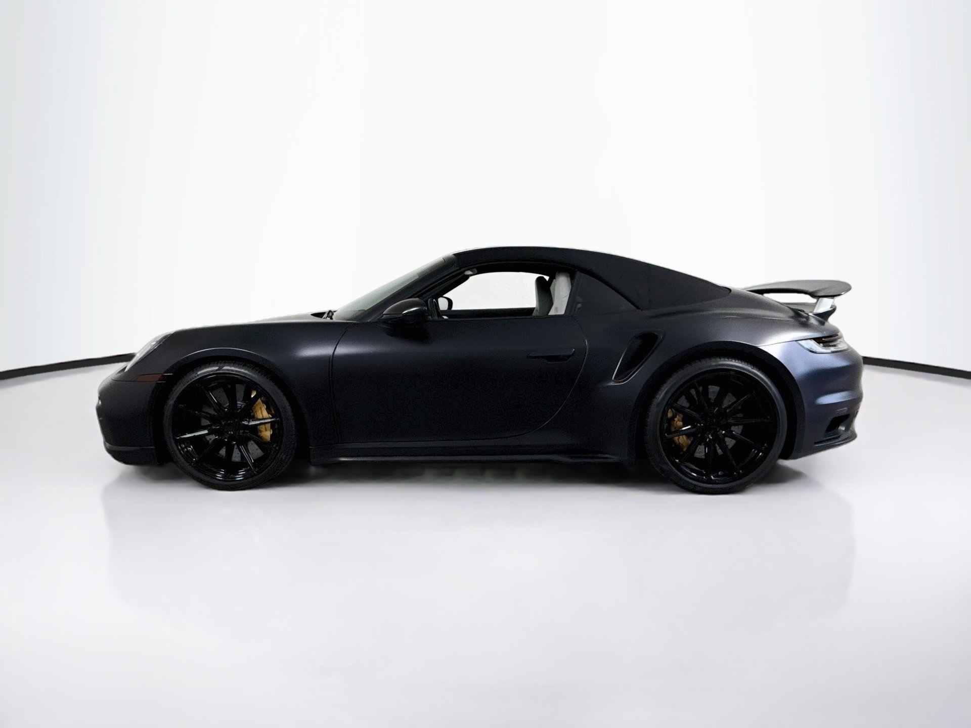 Used 2021 Porsche 911 Turbo S AWD/4WD image 4