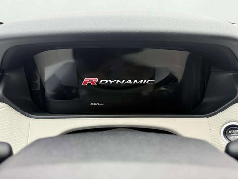 Used 2018 Land Rover Range Rover Velar R-Dynamic SE AWD/4WD image 15