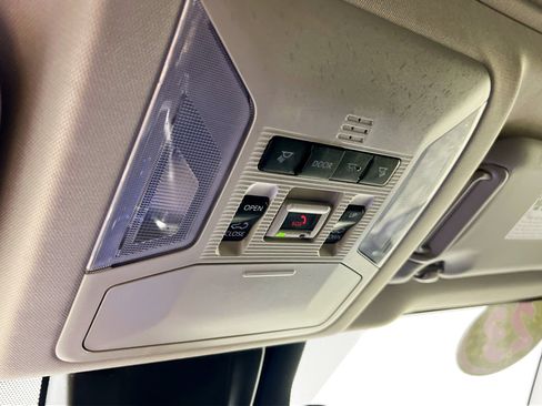 Used 2023 Toyota RAV4 XLE Premium image 22