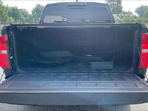 Used 2021 Chevrolet Colorado Z71 w/ Safety Package RWD image 18