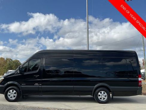 Used 2016 Mercedes-Benz Sprinter 2500 image 3