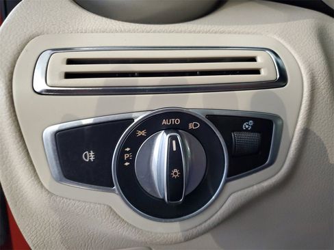 Used 2018 Mercedes-Benz C 300 Sedan image 30