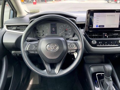 Used 2024 Toyota Corolla LE image 6