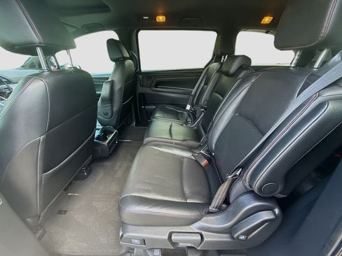 Used 2024 Honda Odyssey Sport image 23
