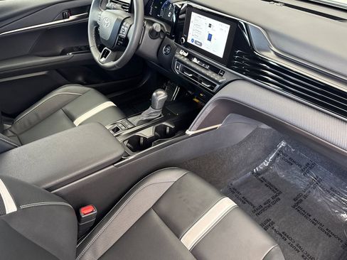 Certified 2025 Toyota Camry SE w/ Convenience Package FWD image 14