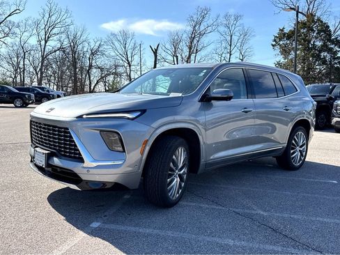 New 2026 Buick Enclave Avenir w/ Super Cruise Package AWD/4WD image 4