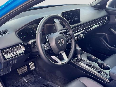 Used 2025 Honda Civic Sport Touring image 9