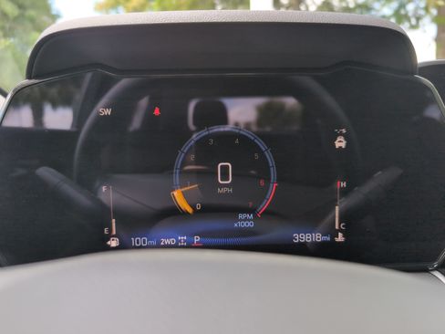 Used 2024 Chevrolet TrailBlazer LT AWD/4WD image 21