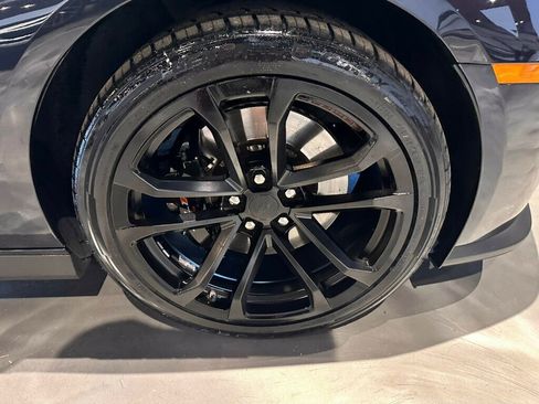 Used 2014 Chevrolet Camaro ZL1 RWD image 15
