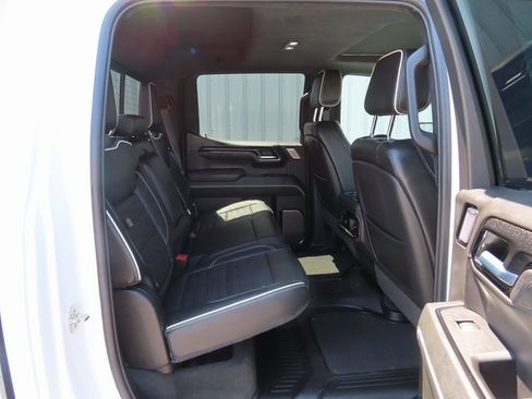 Used 2022 GMC Sierra 1500 AT4X image 31