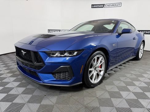 Used 2024 Ford Mustang GT Premium image 2