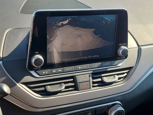 Used 2024 Nissan Altima 2.5 SR image 32