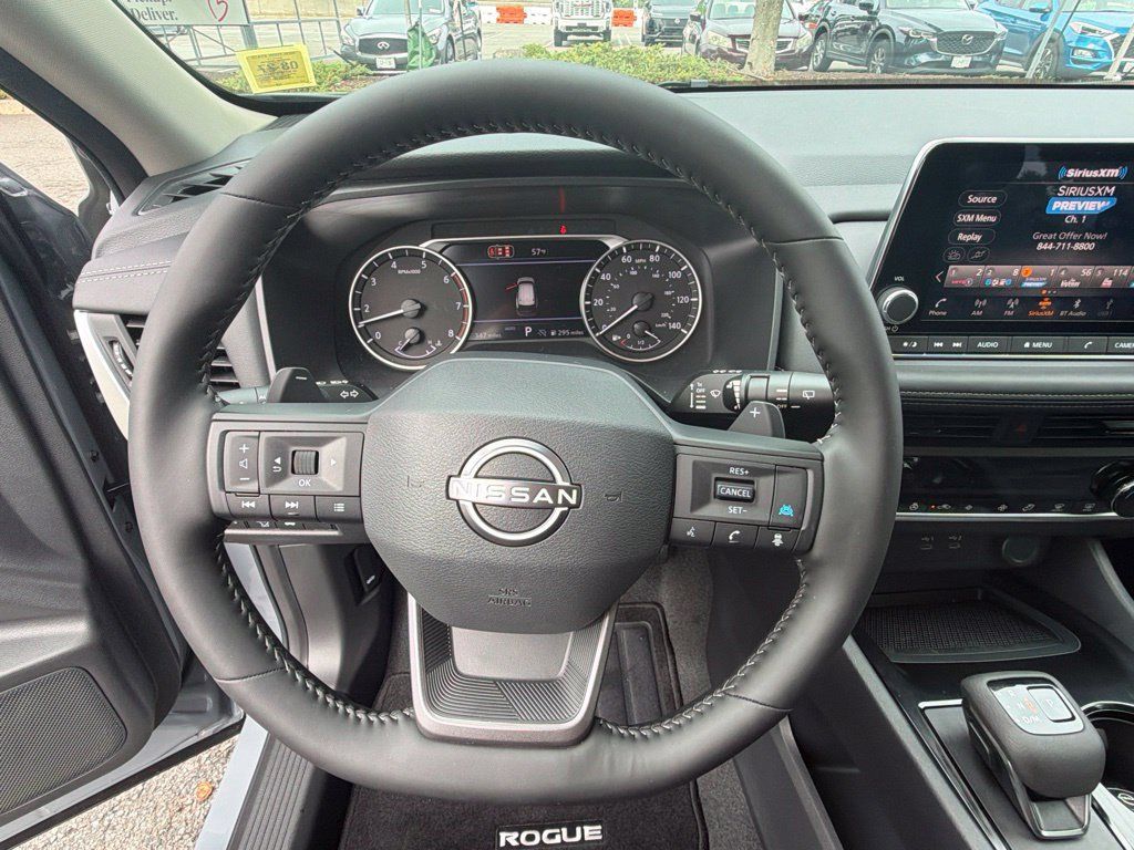 Used 2026 Nissan Rogue SV w/ Cold Weather Package AWD/4WD image 12