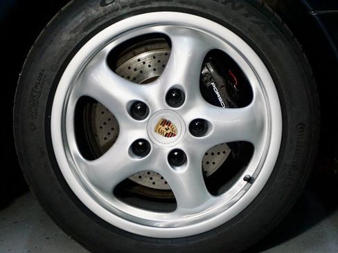 Used 1995 Porsche 911 Carrera image 78