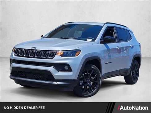 Used 2025 Jeep Compass Latitude w/ Altitude Special Edition AWD/4WD image 1