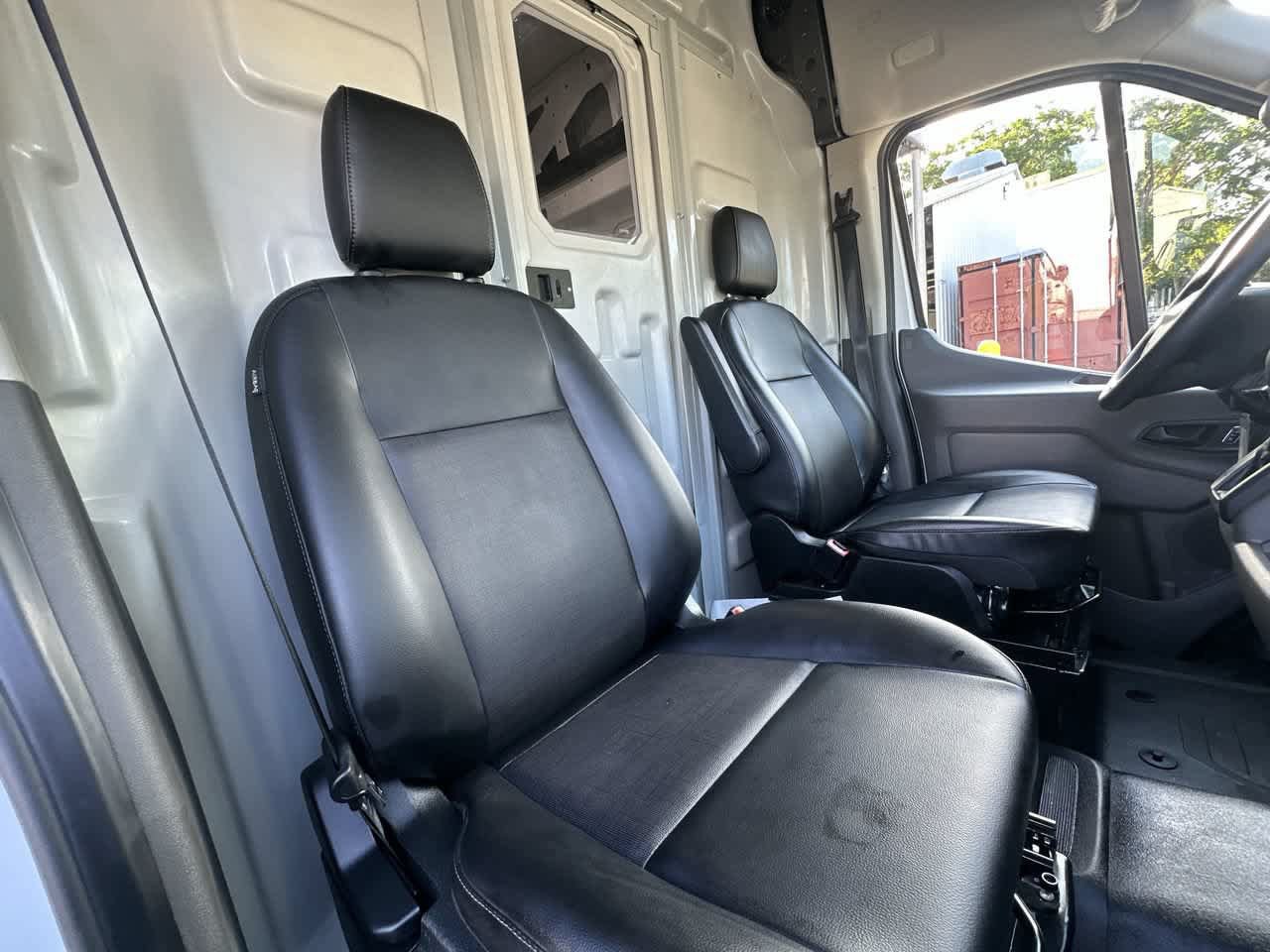 Used 2025 Ford Transit 250 148 High Roof Extended RWD image 27