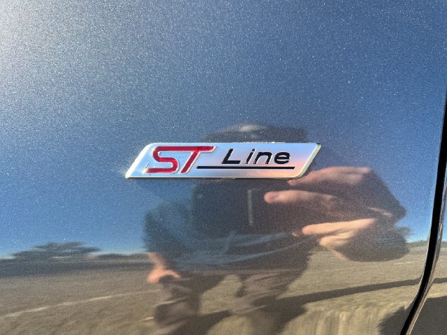 Used 2023 Ford Explorer ST-Line w/ Class IV Trailer Tow Package AWD/4WD image 41