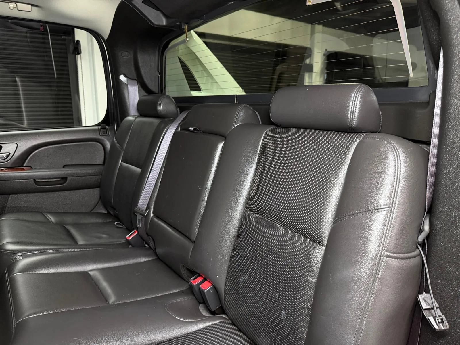 Used 2013 Chevrolet Avalanche LTZ RWD image 18