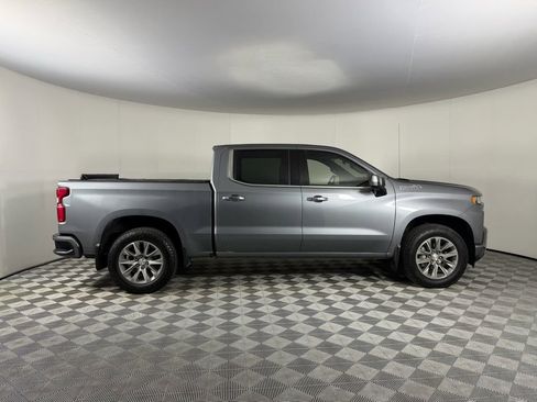 Used 2022 Chevrolet Silverado 1500 High Country w/ Z71 Off-Road Package image 5