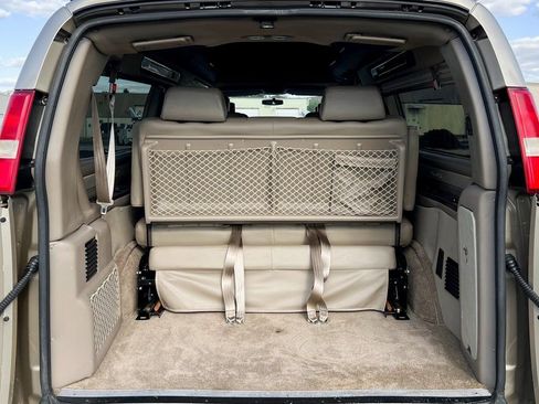 Used 2013 Chevrolet Express 2500 Extended image 9