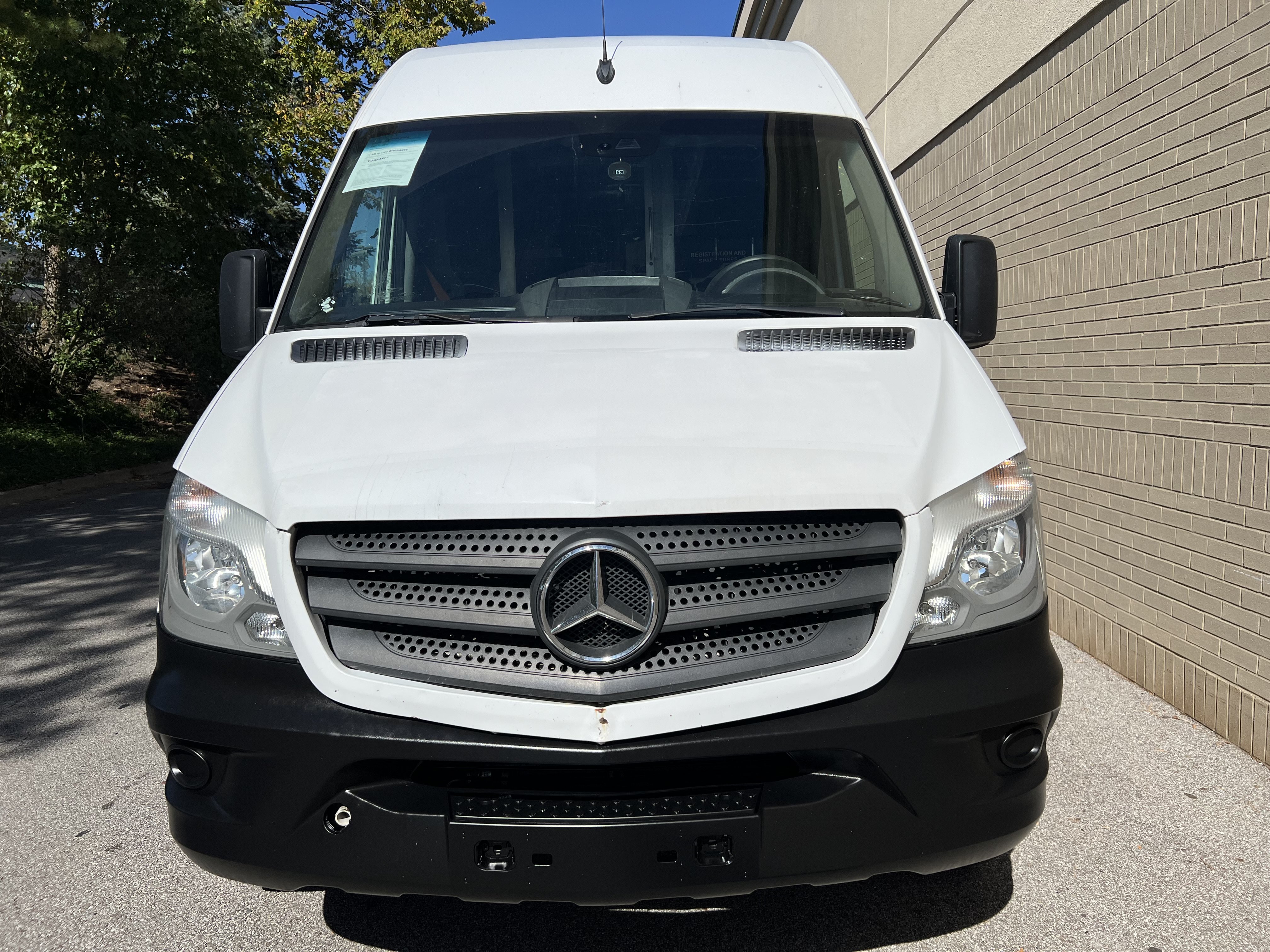 Used 2016 Mercedes-Benz Sprinter 2500 image 12