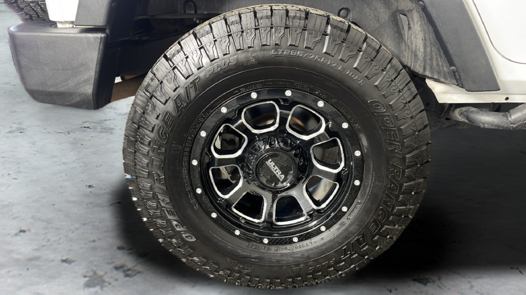 Used 2018 Jeep Wrangler Unlimited Sport S AWD/4WD image 46