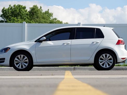 Used 2015 Volkswagen Golf TDI S FWD image 13